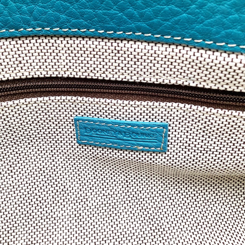 🆕{Dooney&Bourke} Signature Canvas and Leather Bag - Picture 9 of 16